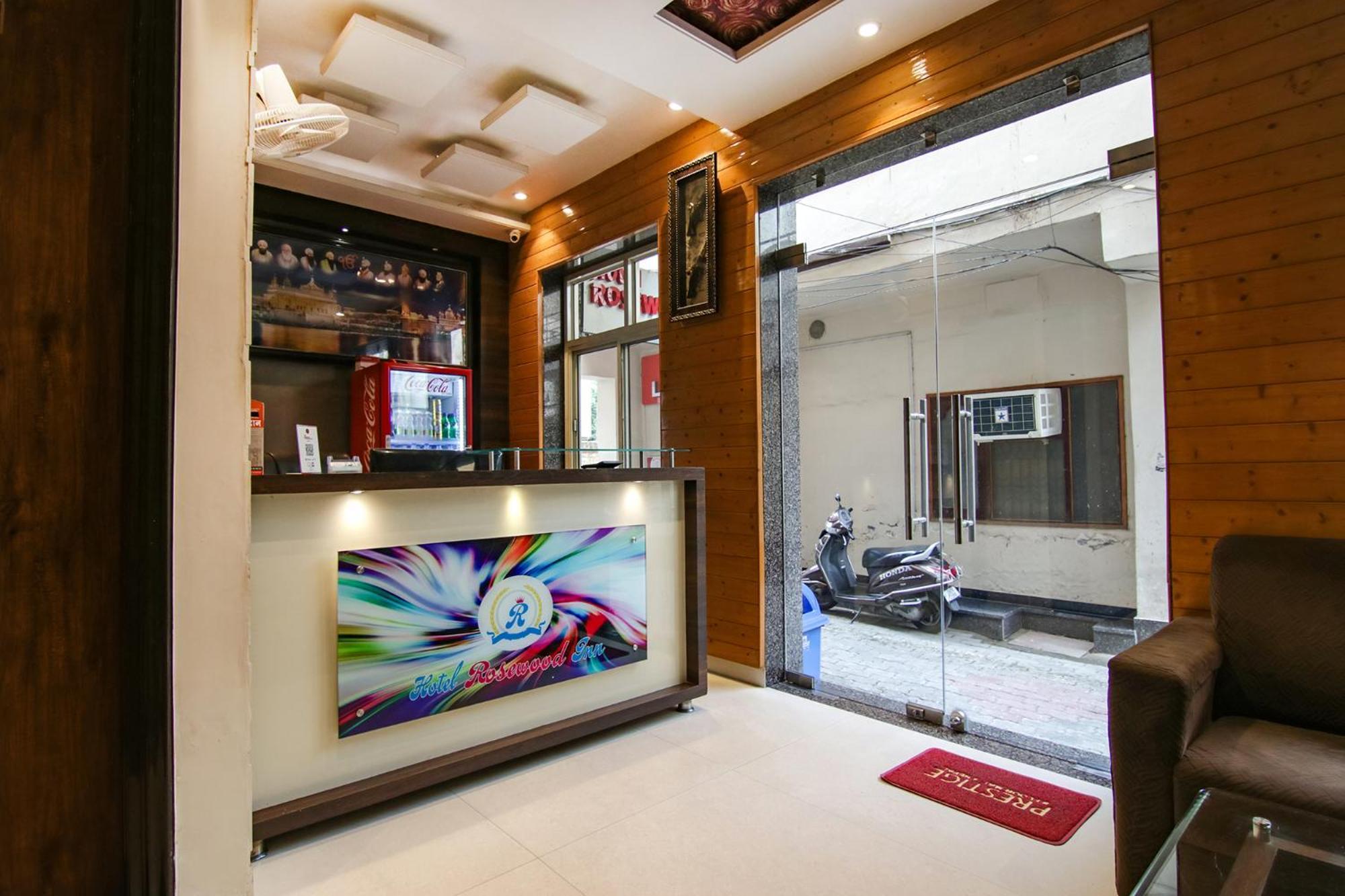 Fabhotel Rosewood Inn Amritsar Exterior photo