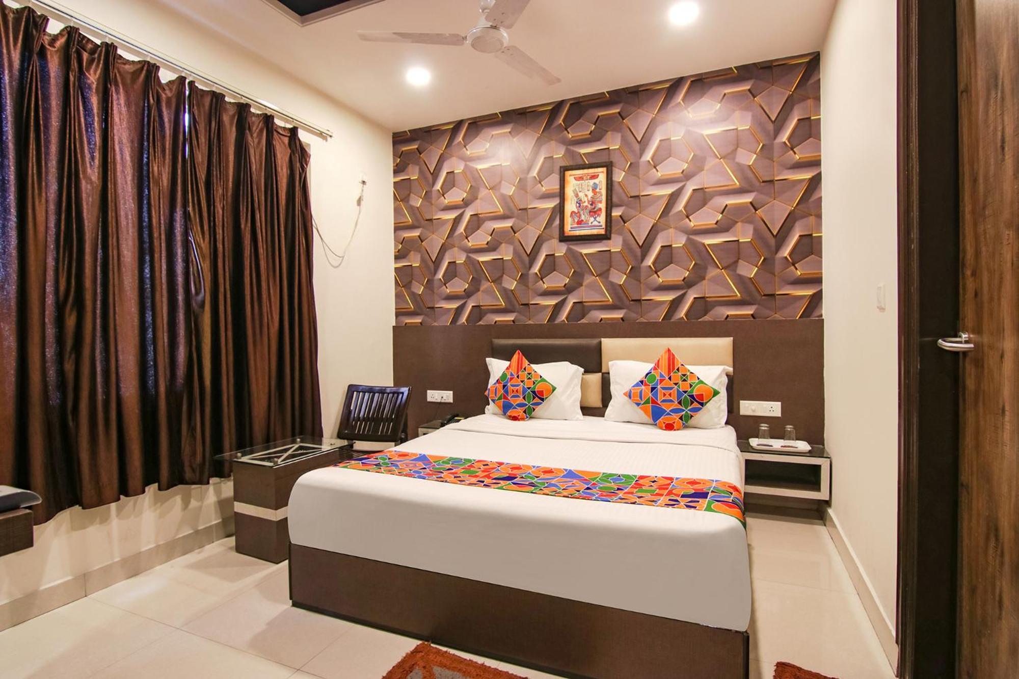 Fabhotel Rosewood Inn Amritsar Exterior photo