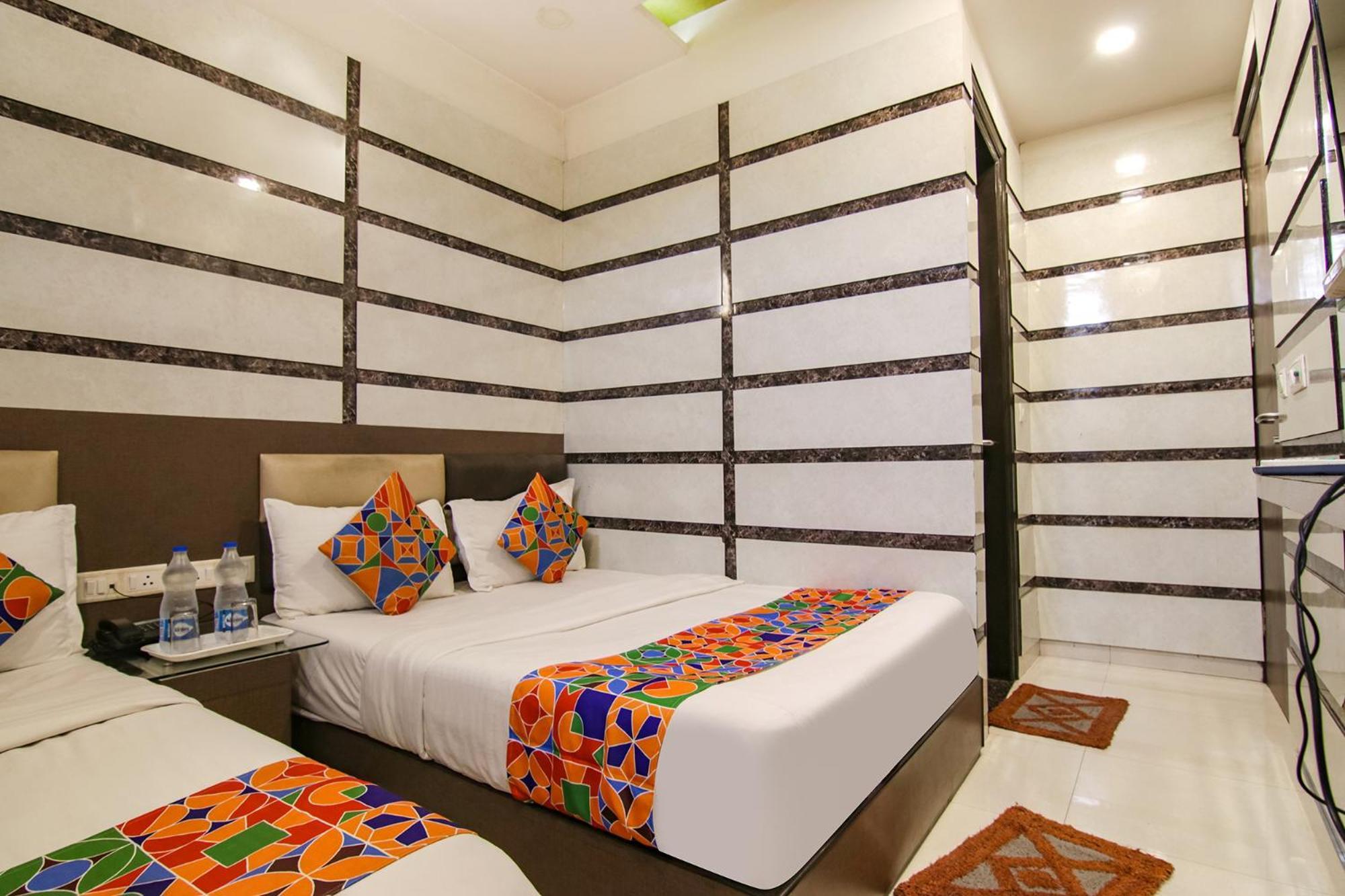 Fabhotel Rosewood Inn Amritsar Exterior photo