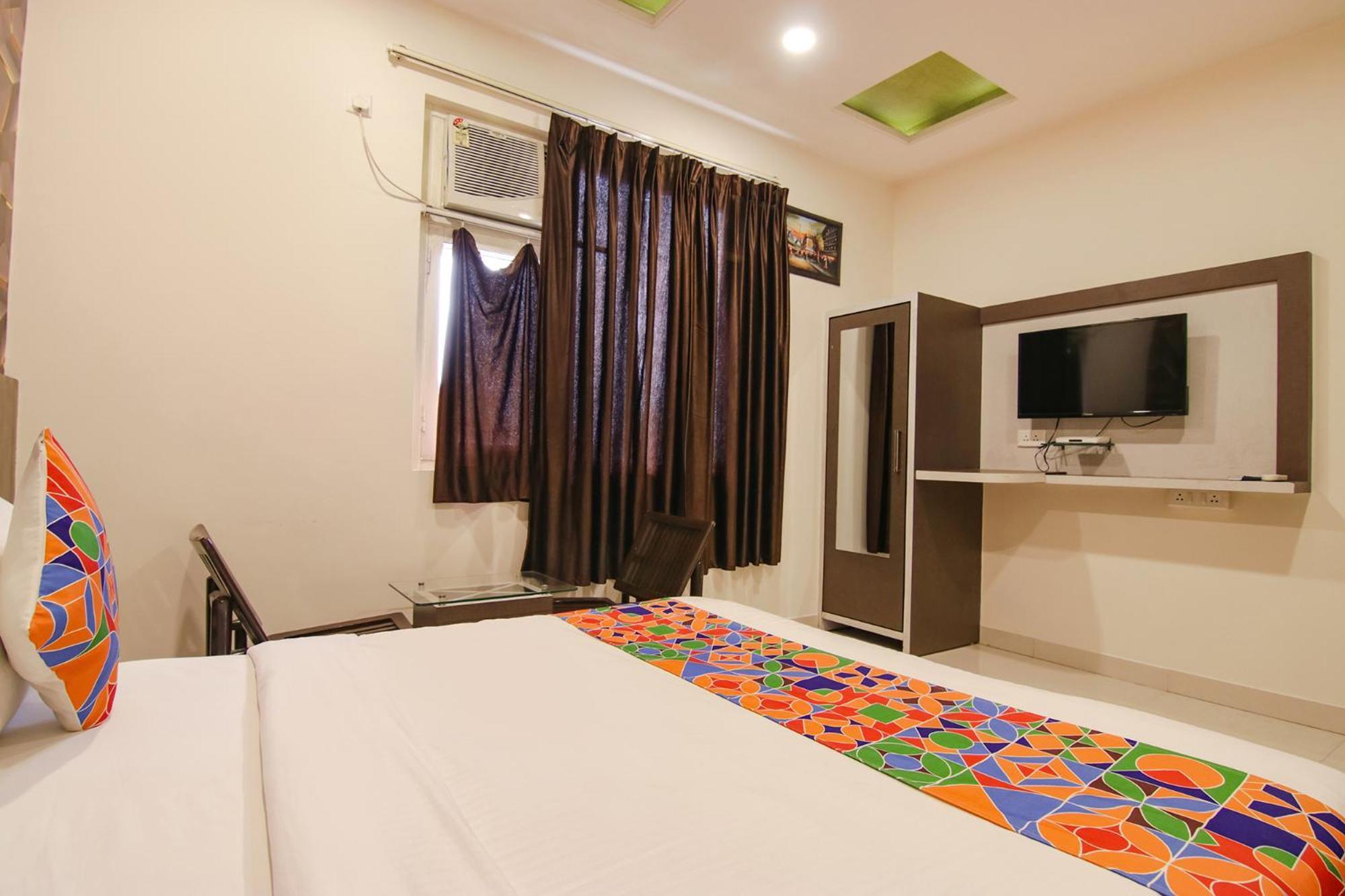 Fabhotel Rosewood Inn Amritsar Exterior photo